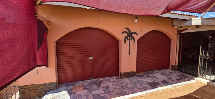 4 Bedroom Property for Sale in Meiringspark North West